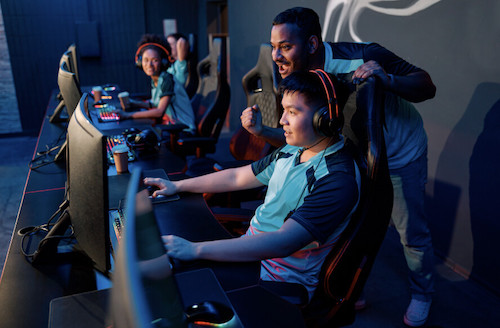 eスポーツカフェとは