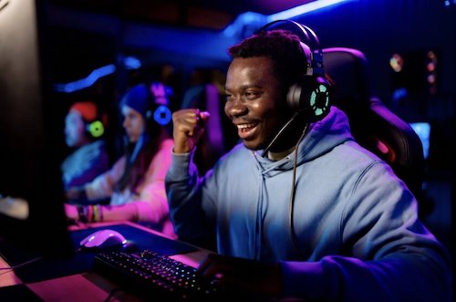 eスポーツ大会とコミュニティ